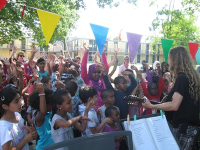 Tijl Damen Muzikaal Kindertheater voor NT2 basisonderwijs